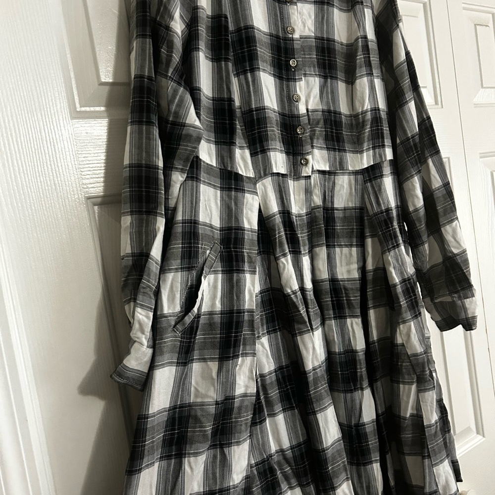 Torrid Black and White Plaid Tunic